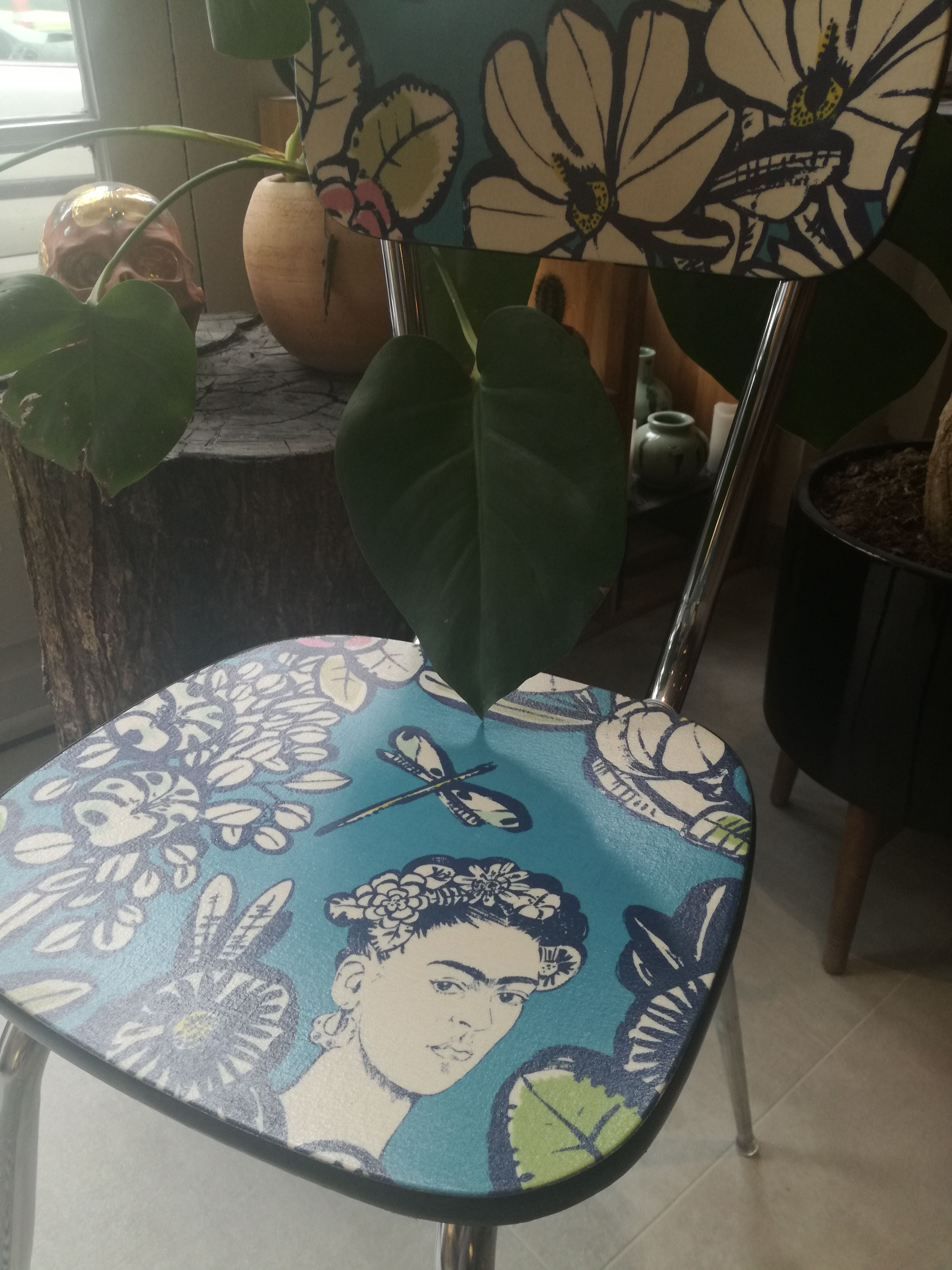 Refurbished formica vintage Chair Frida Kalho