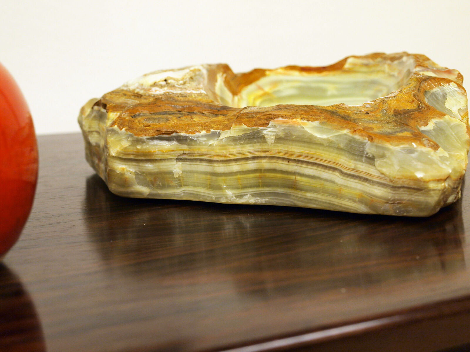 XXL brutalist ashtray