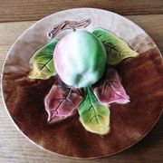 Plate in slurry moulin des loups decorated with apple in relief
