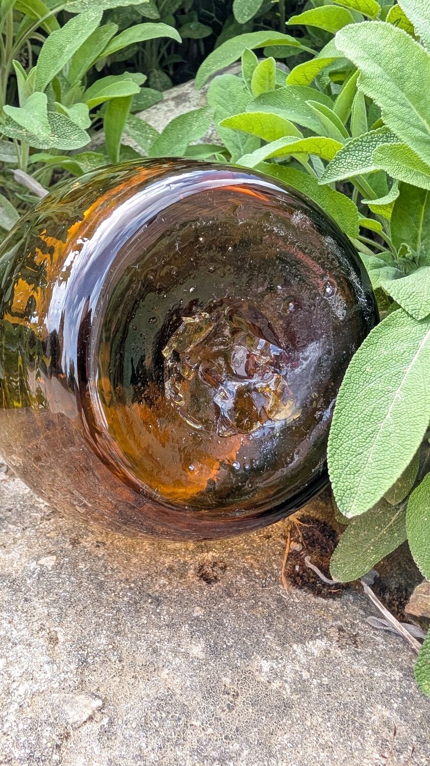 Amber blown glass carafe (1960)