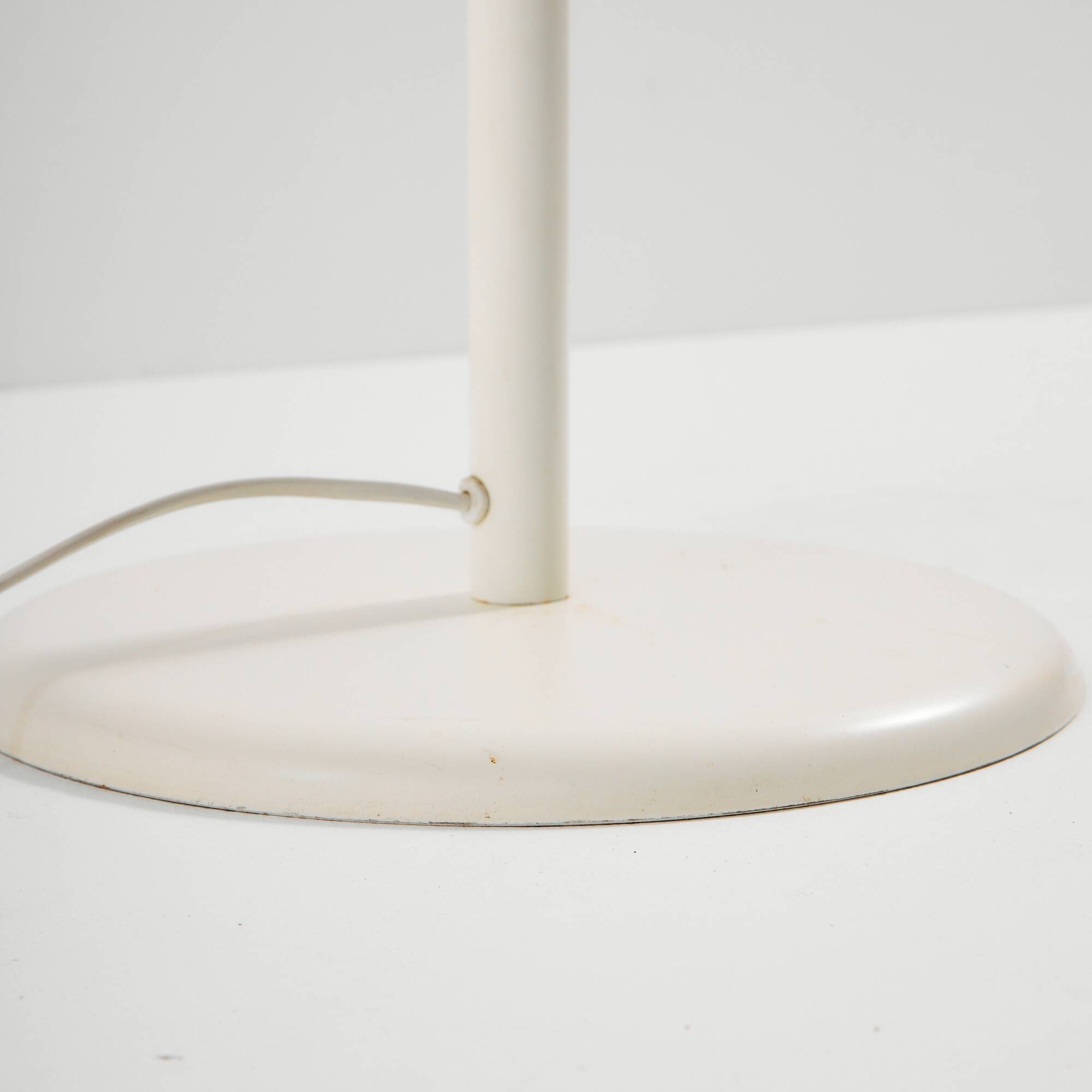 MK9970 Luna aluminium floor lamp by Design Light A/S