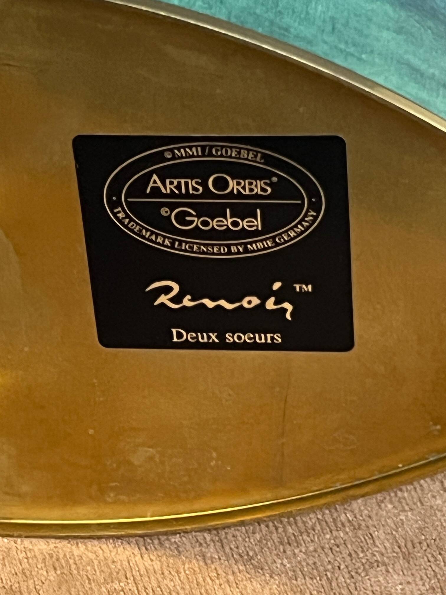 Pair of table lamps.