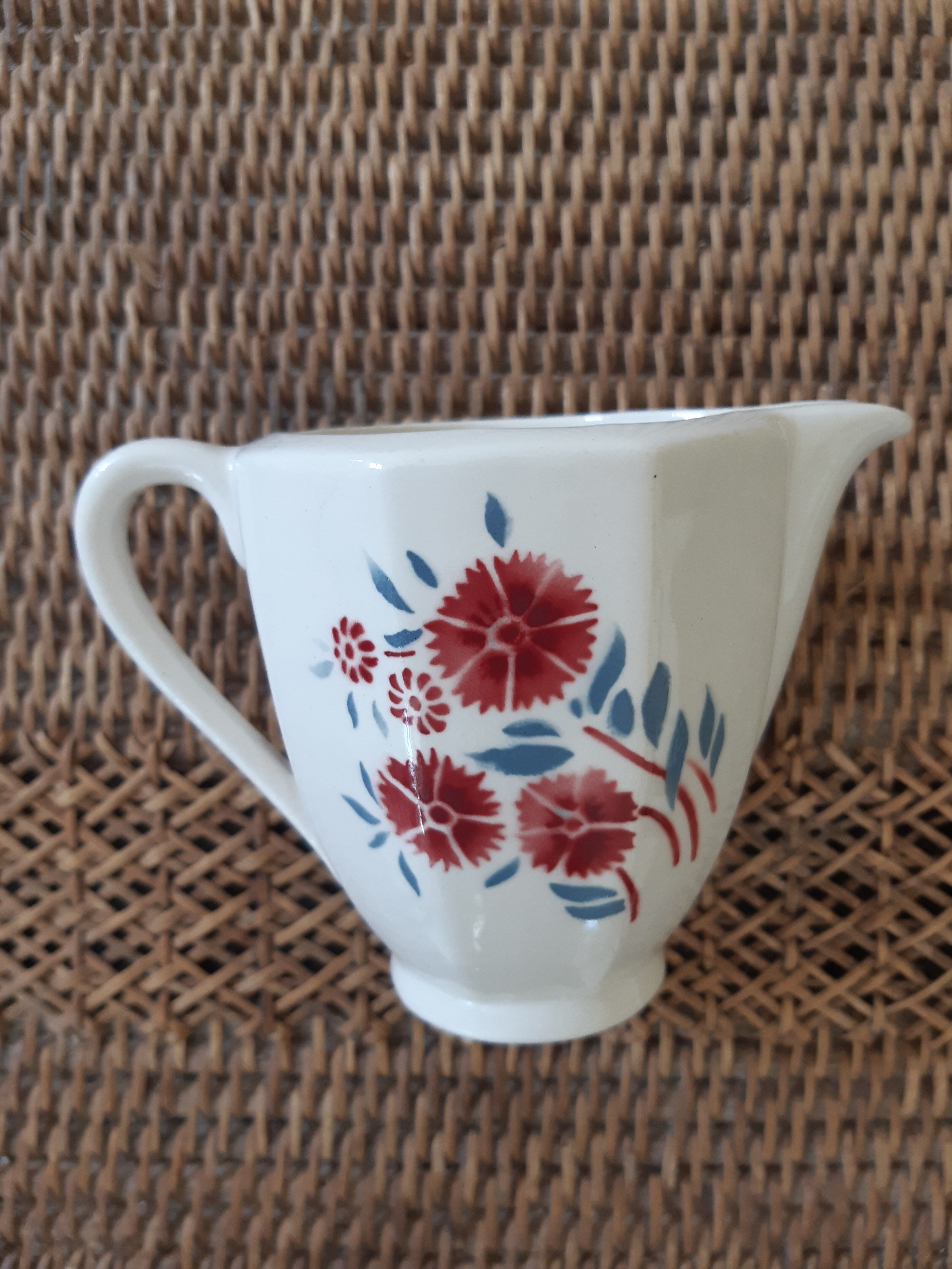 Badonviller milk pot