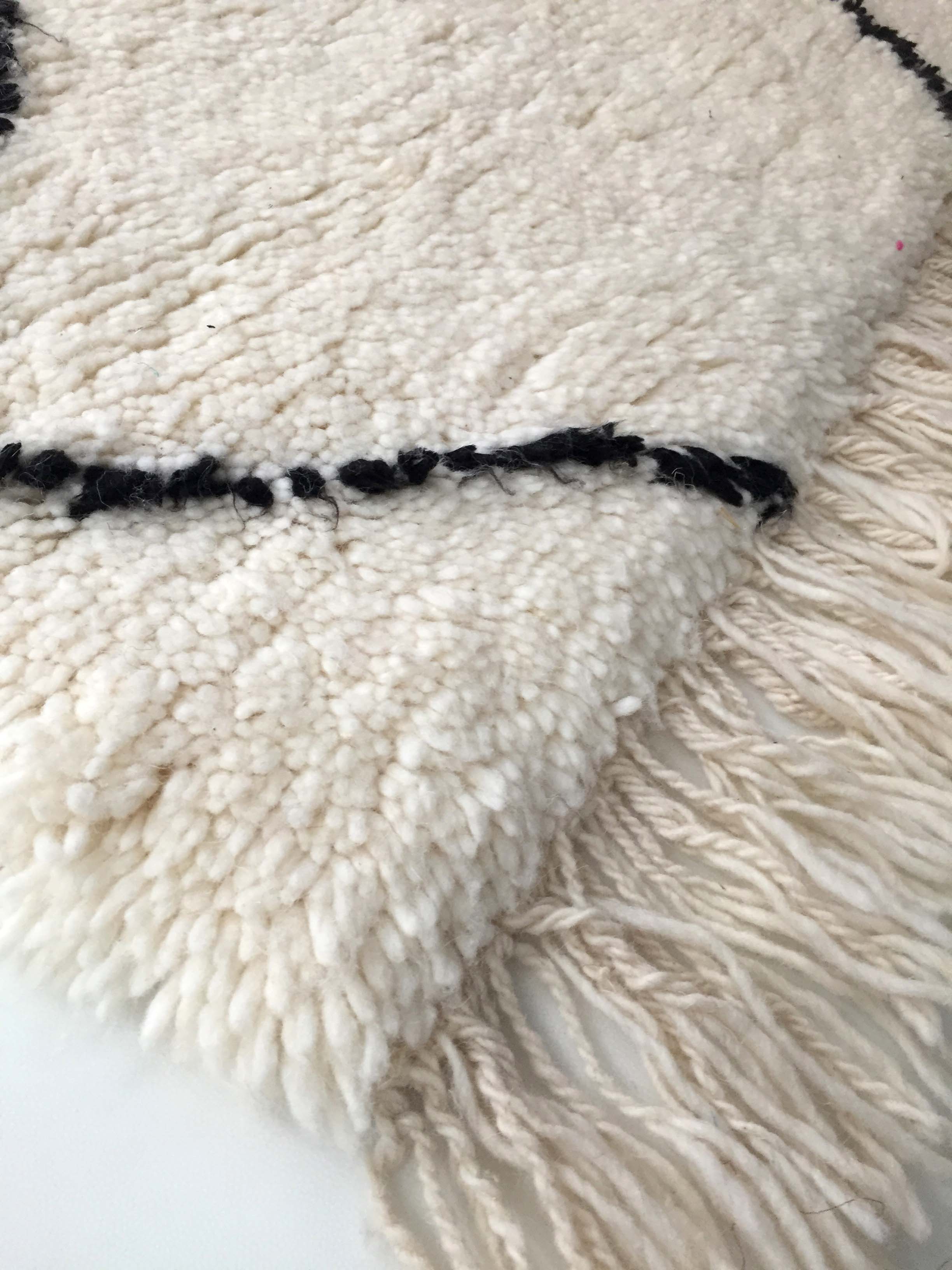 Moroccan berber carpet beni ouarain unbleached corridor with black diamonds 292x86cm