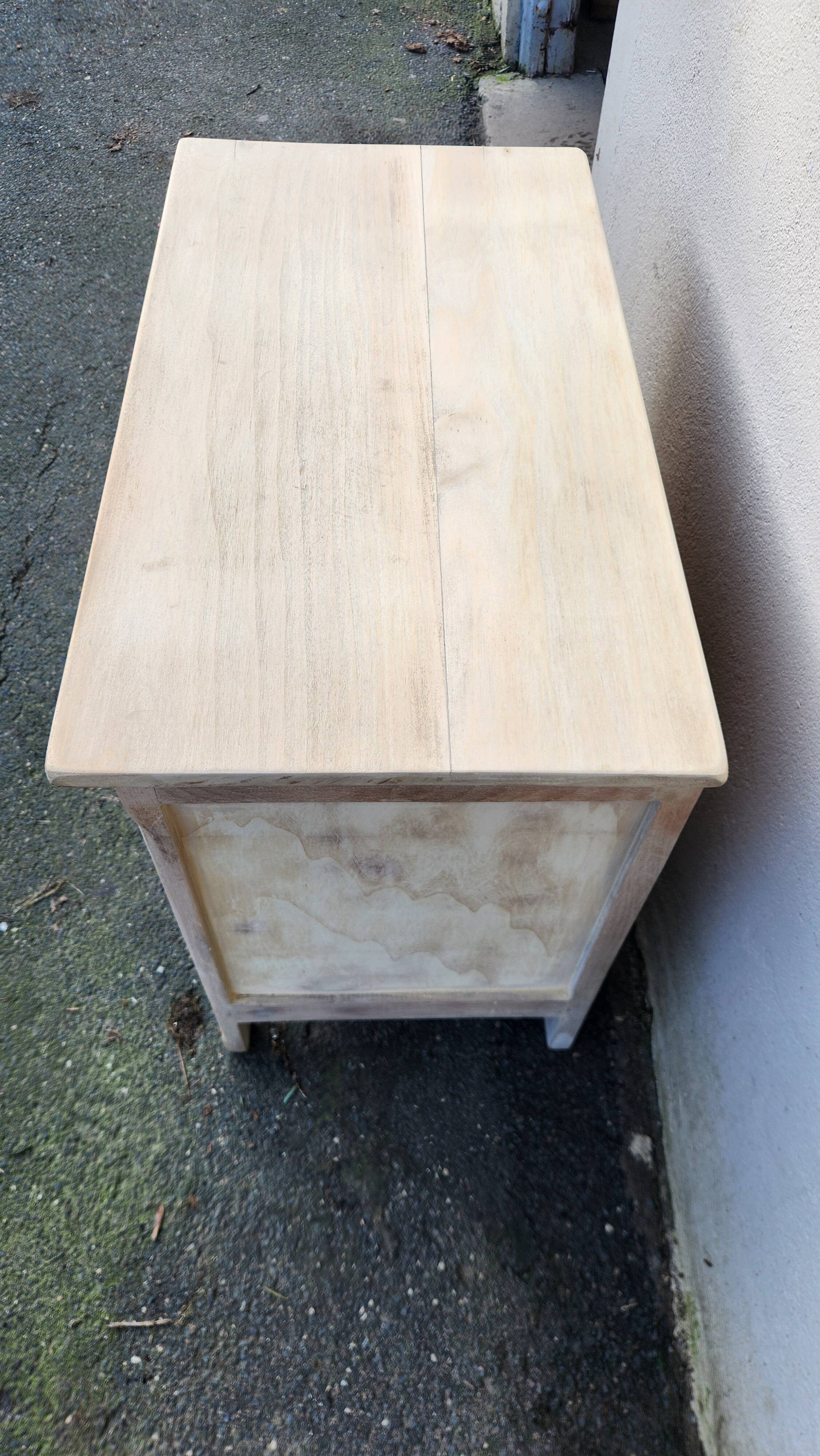 Very pretty Parisian small PONCE model in beech from the 1940s.