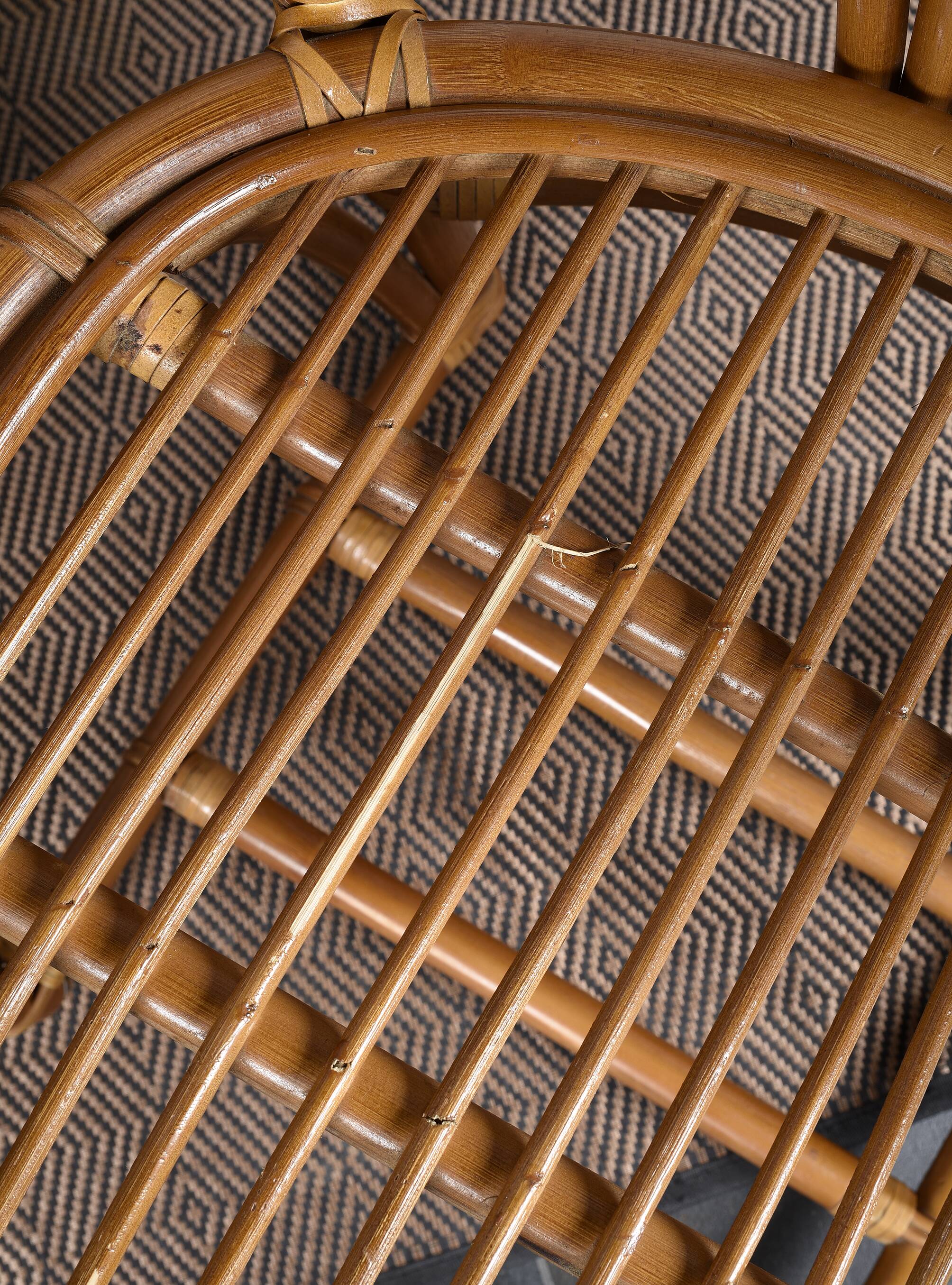 Set of 4 rattan armchairs