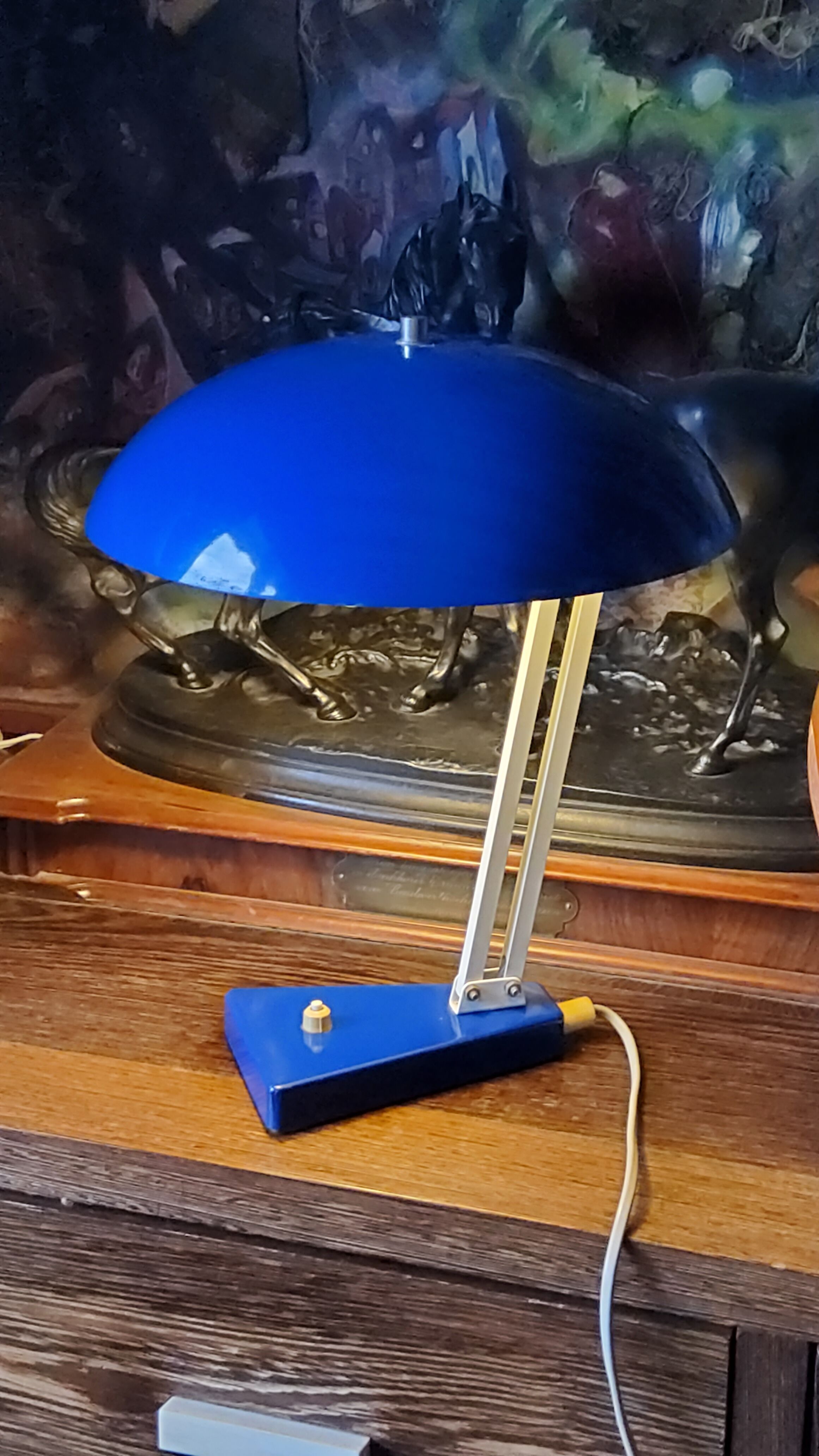 Mushroom-shaped articulated desk lamp from the 70s