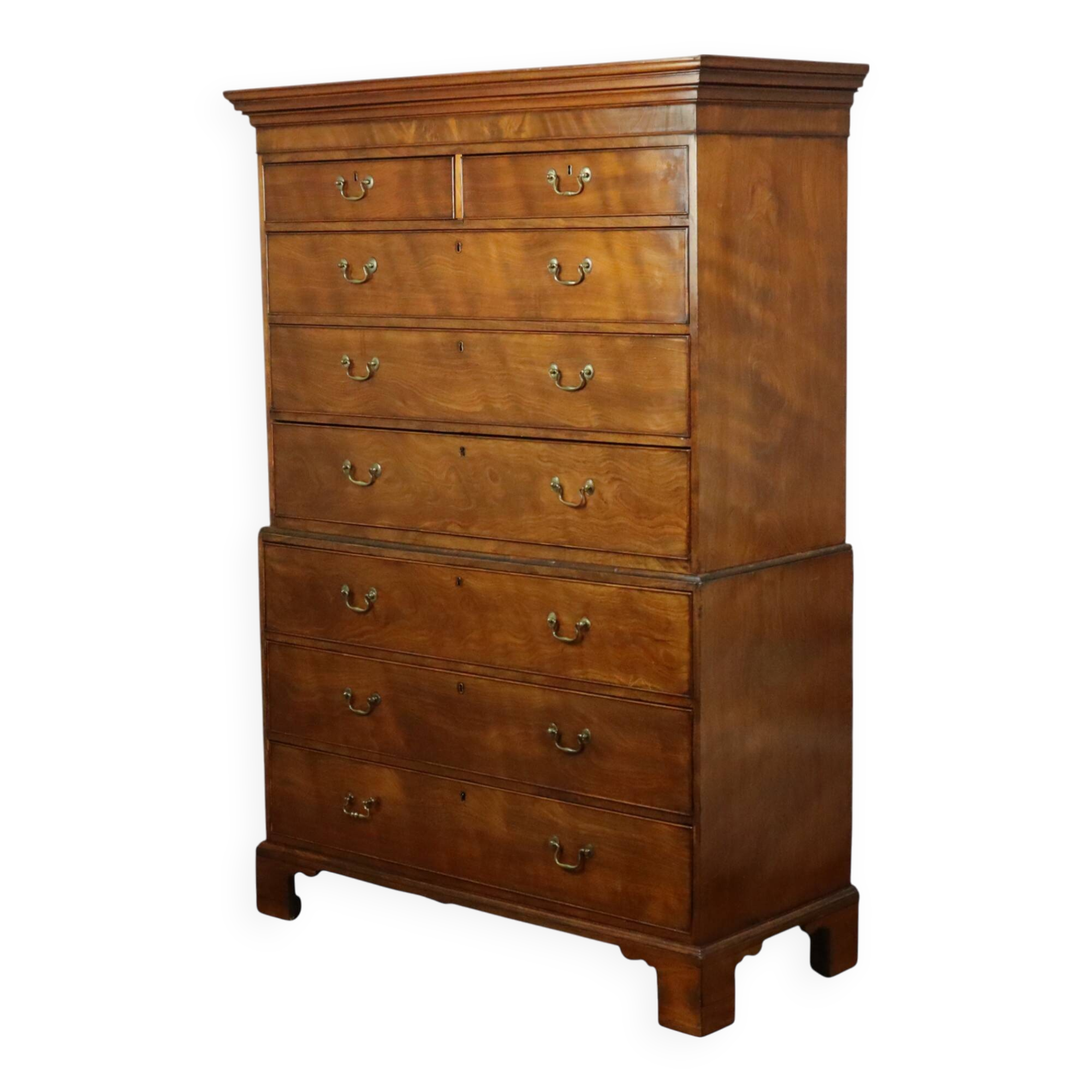 Antique mahogany commode, George III style, 19th century.