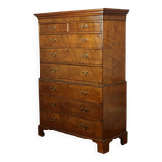 Antique mahogany commode, George III style, 19th century.
