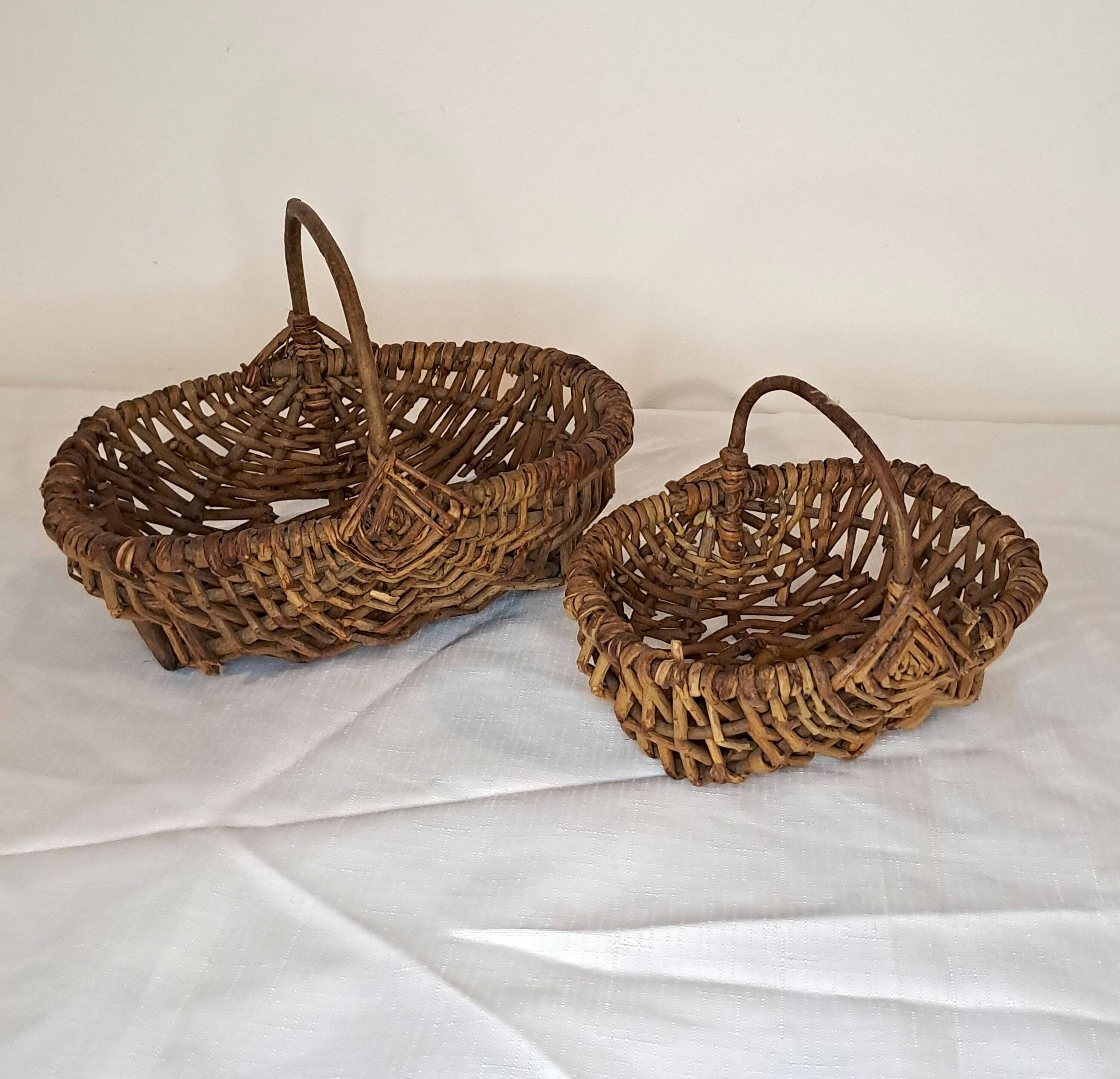 Duo of small rustic rattan baskets – Natural spirit & country decor