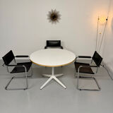 Extendable dining table designed by George Nelson for Herman Miller 60’