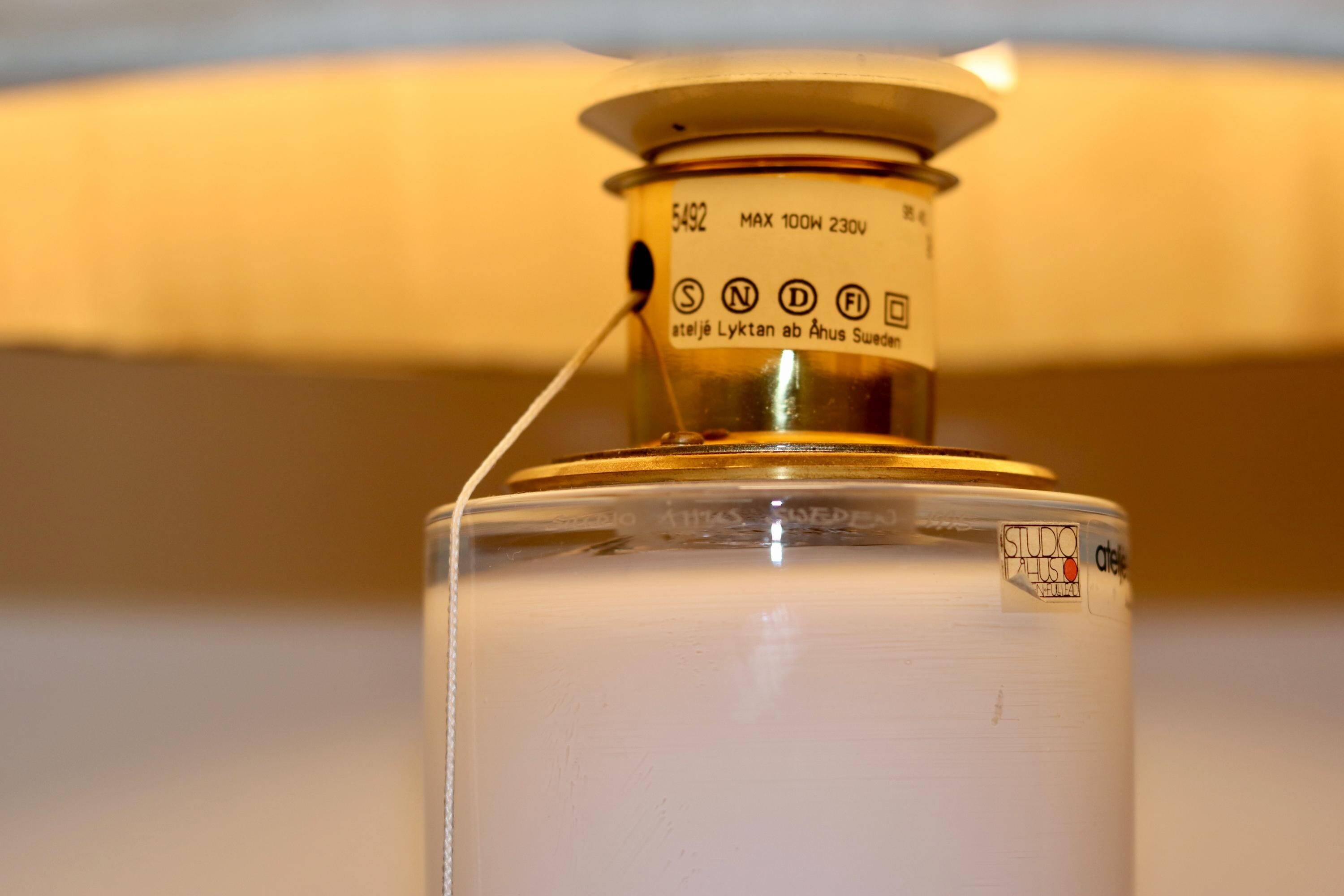 Vintage glass table lamp by Hannelore Dreutler, Studio Åhus, Sweden, 1990s.