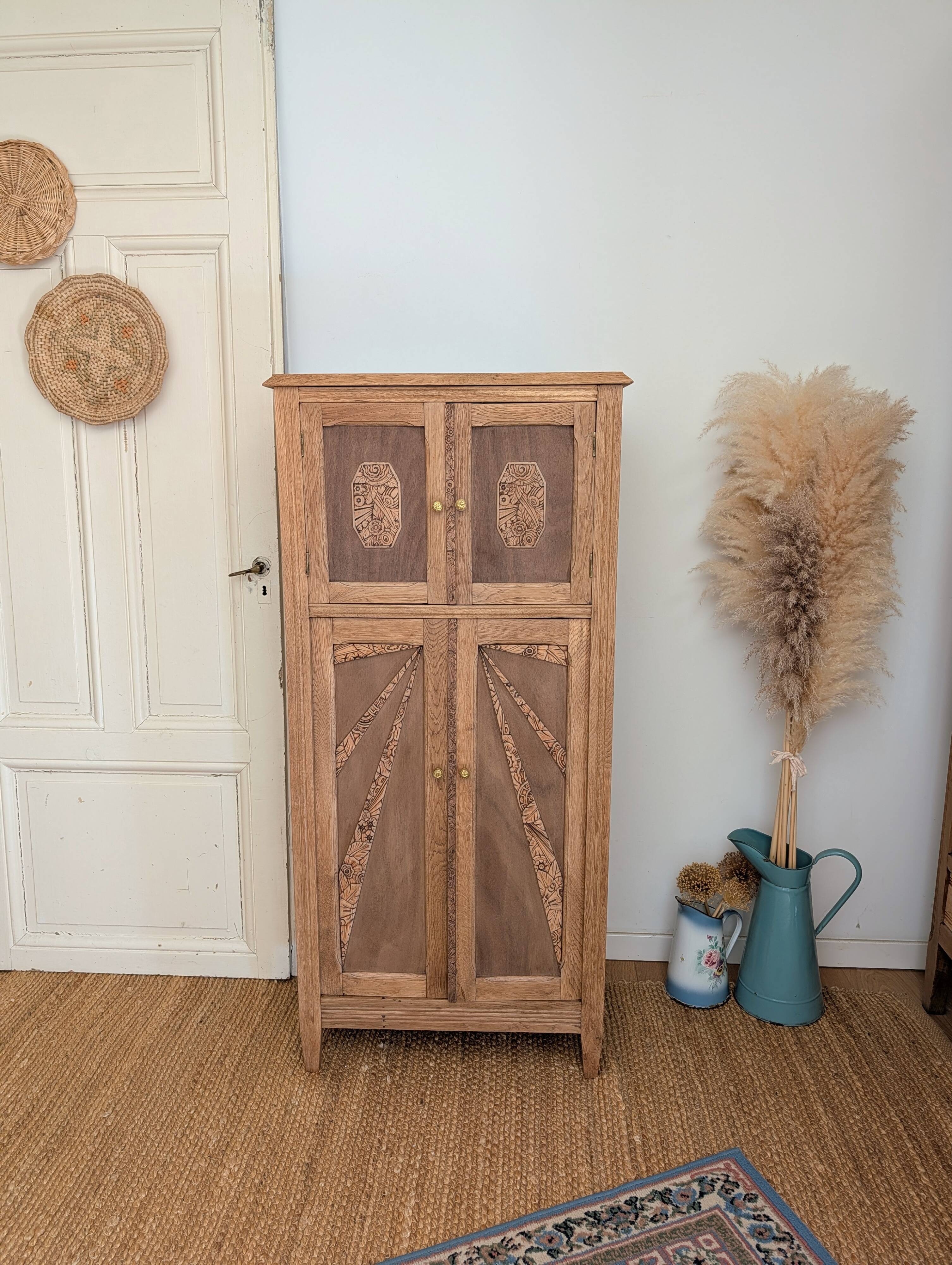 Armoire parisienne