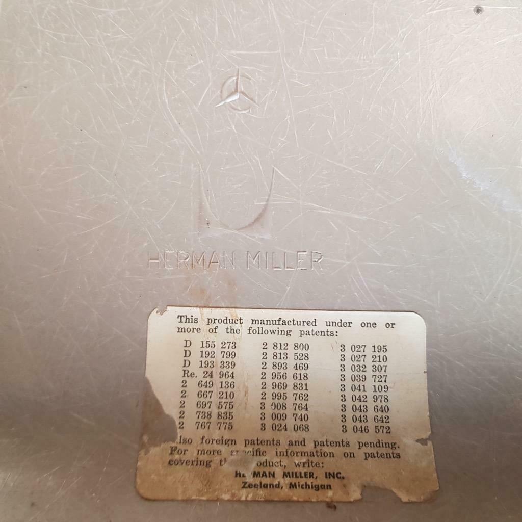 Eames DSW chair for Herman Miller