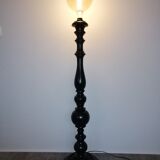 Lamp on foot