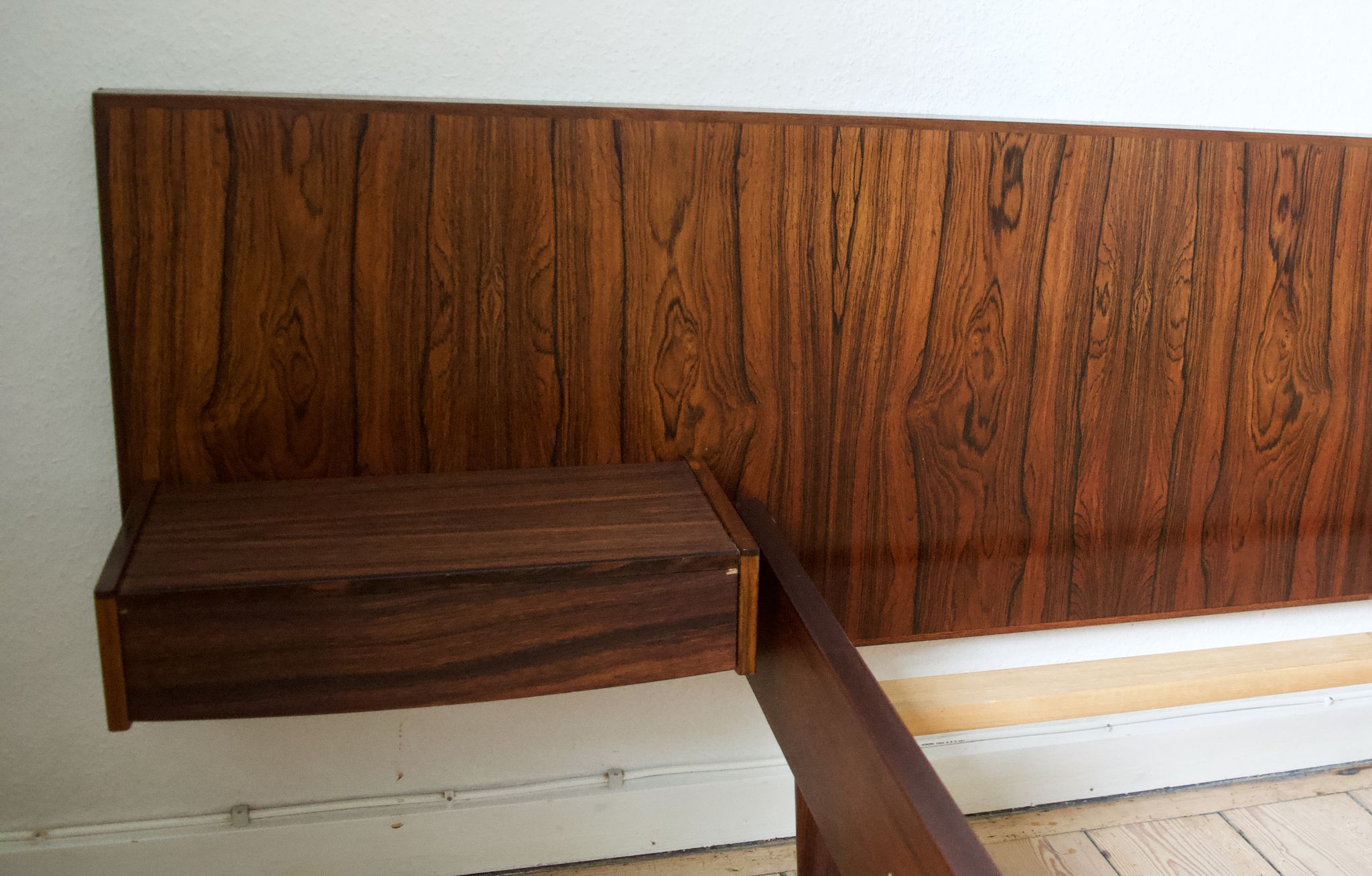 Danish rosewood floating bed from Sannemans Møbelfabrik, 1960s