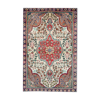 Handwoven oriental cream wool rug, traditional medallion carpet- 90x140cm