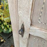 Parisian wardrobe in natural wood