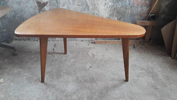 Table low vintage