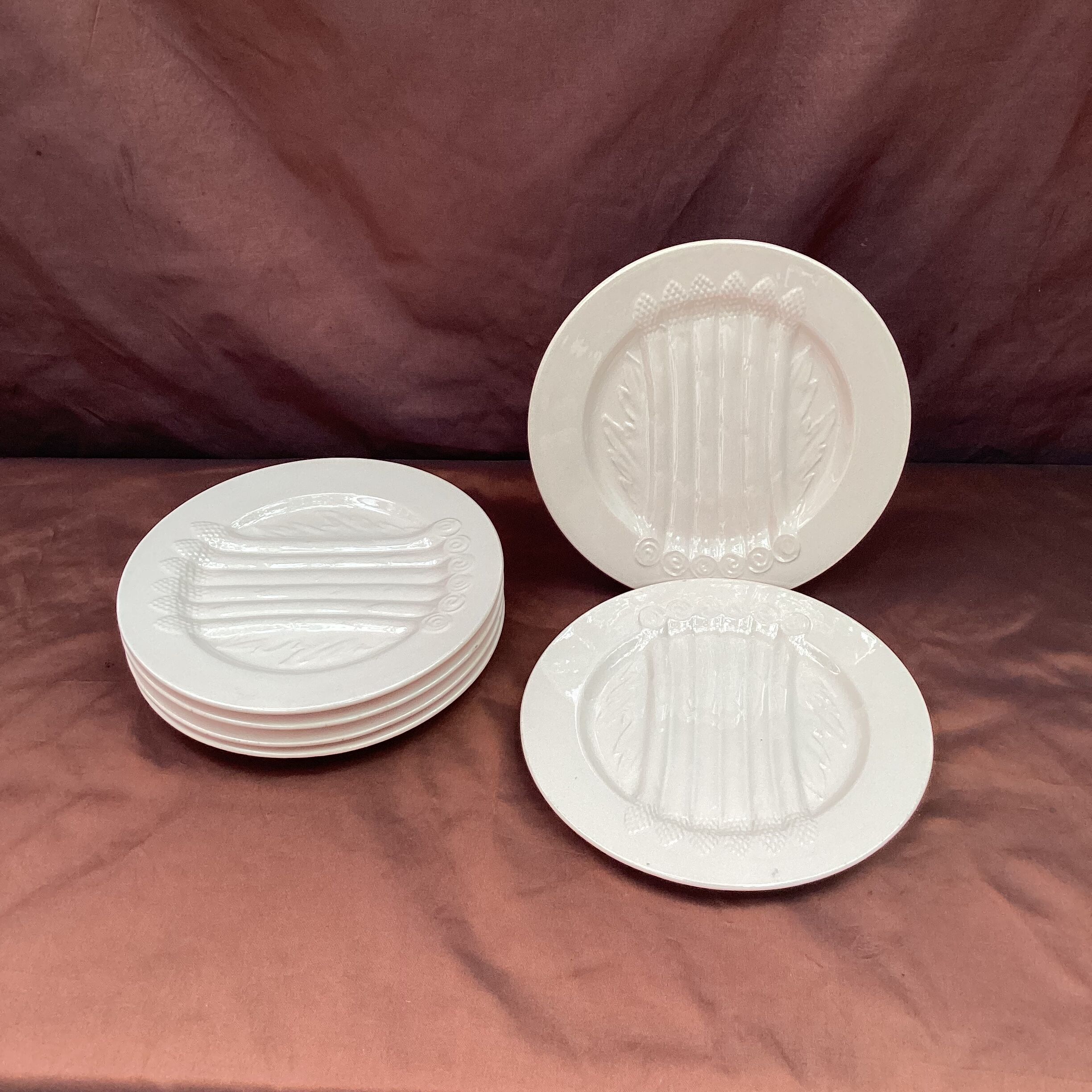 Set of six plates asparagus pale pink color porcelain dimension: D-25cm-