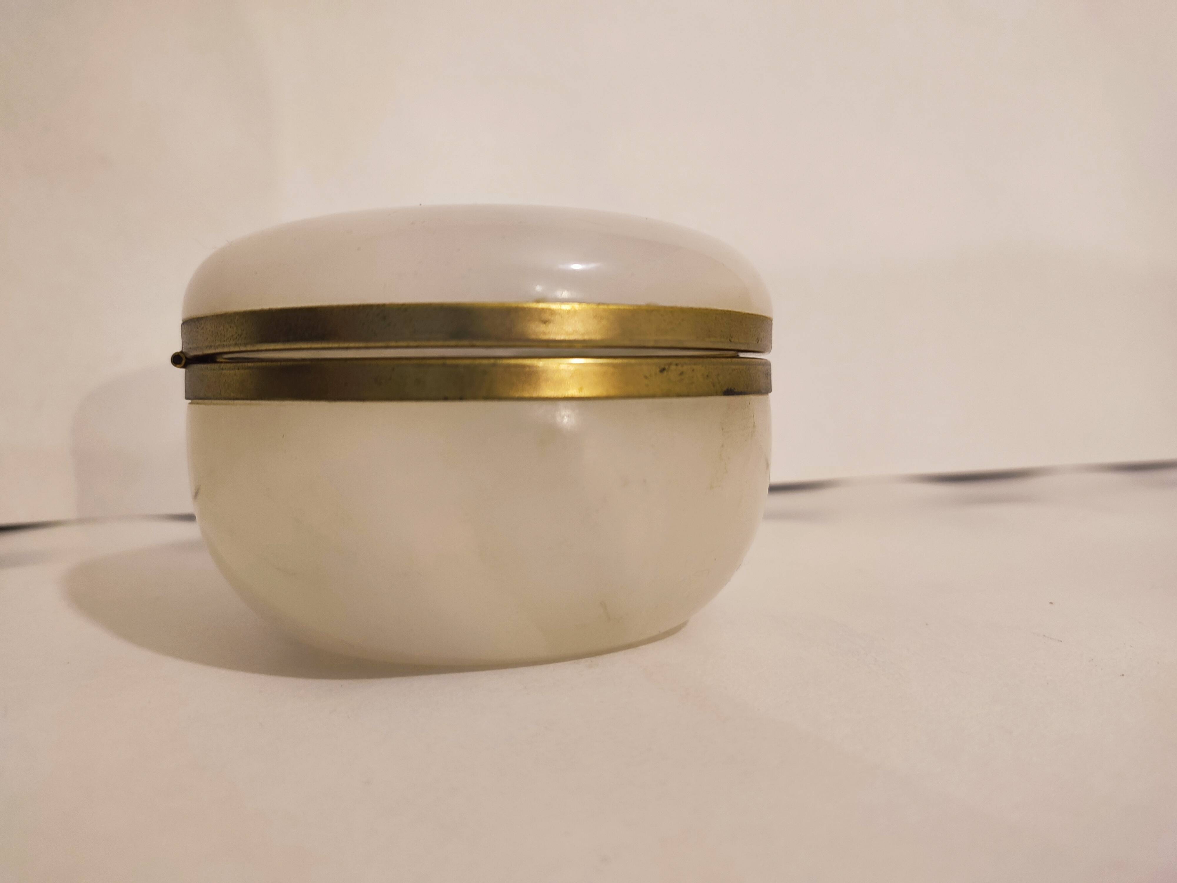 Round alabaster jewelry box