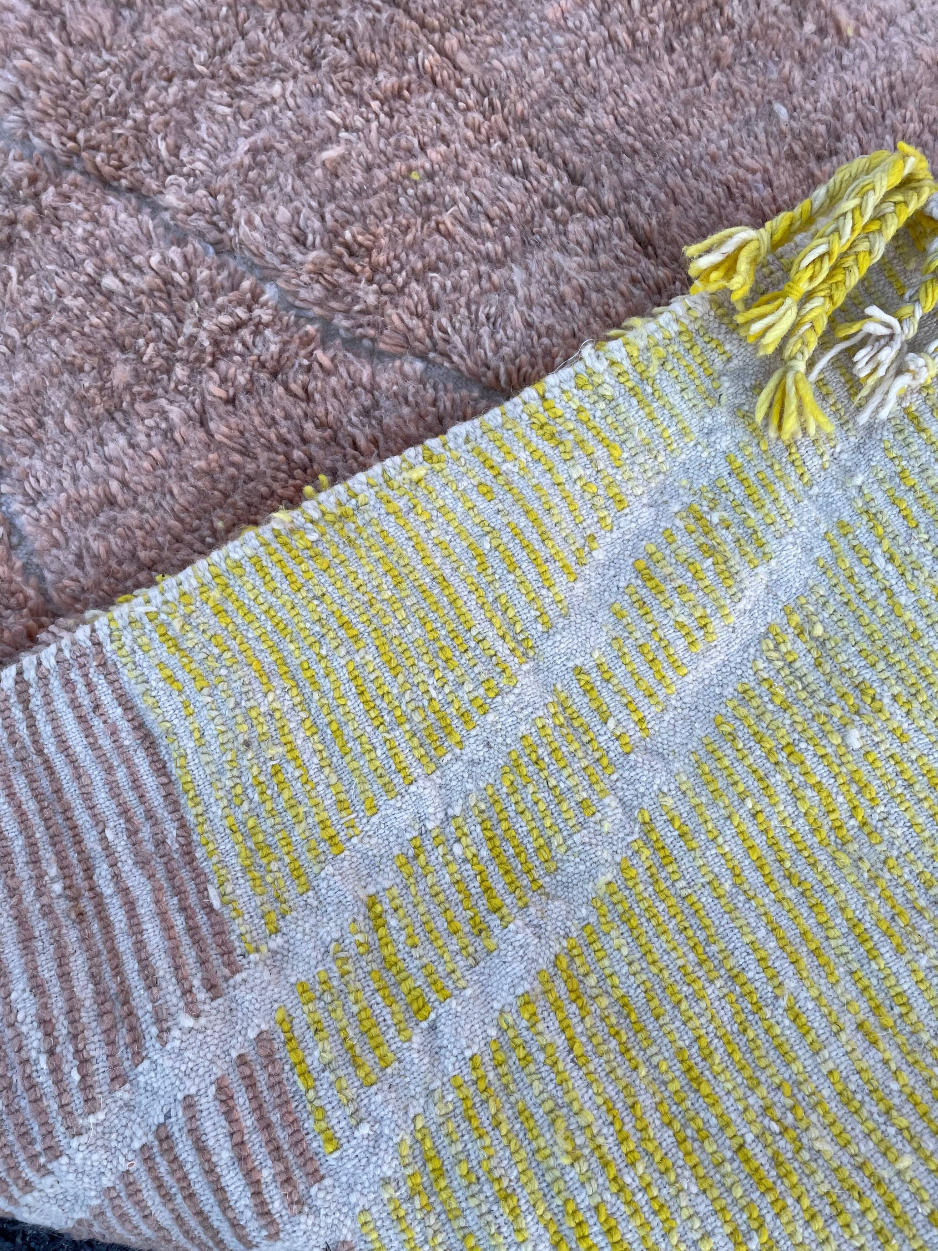 Moroccan berber carpet beni ouarain 200x290