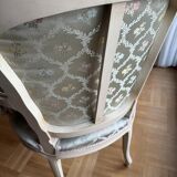 4 cabriolet chairs in Louis XV style – patinated painted wood – floral fabric