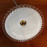 White opaline hanging with edge volante transparant