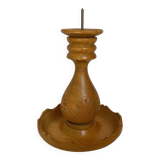 Bougeoir en bois sculpté