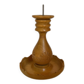 Bougeoir en bois sculpté