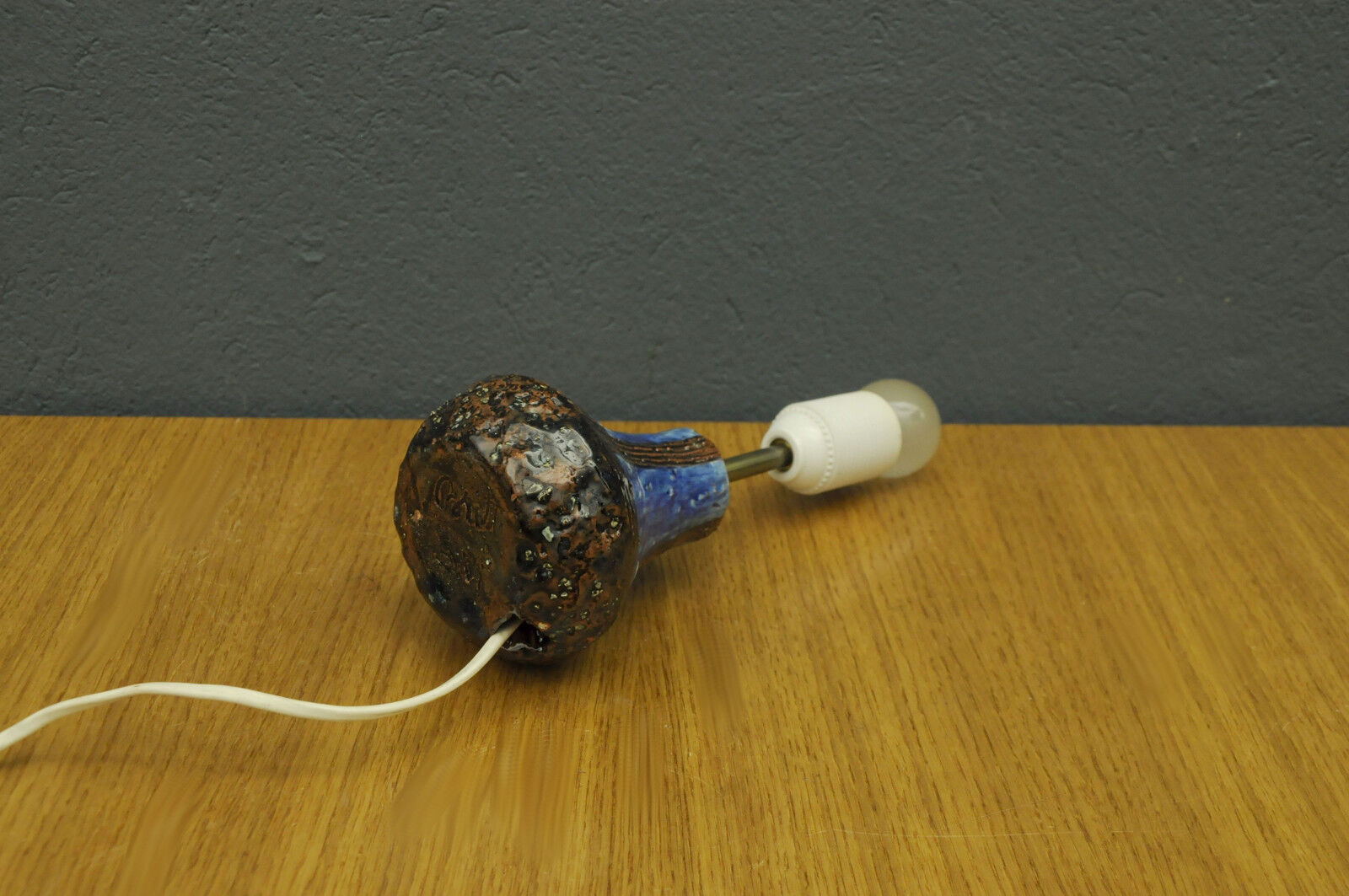 Scandinavian ceramic lamp