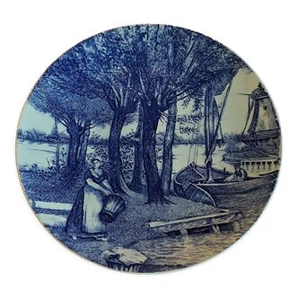 Earthenware dish Delft Boch La Louvière