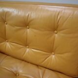 Florence Knoll two-seater sofa in mustard yellow leather, 1970