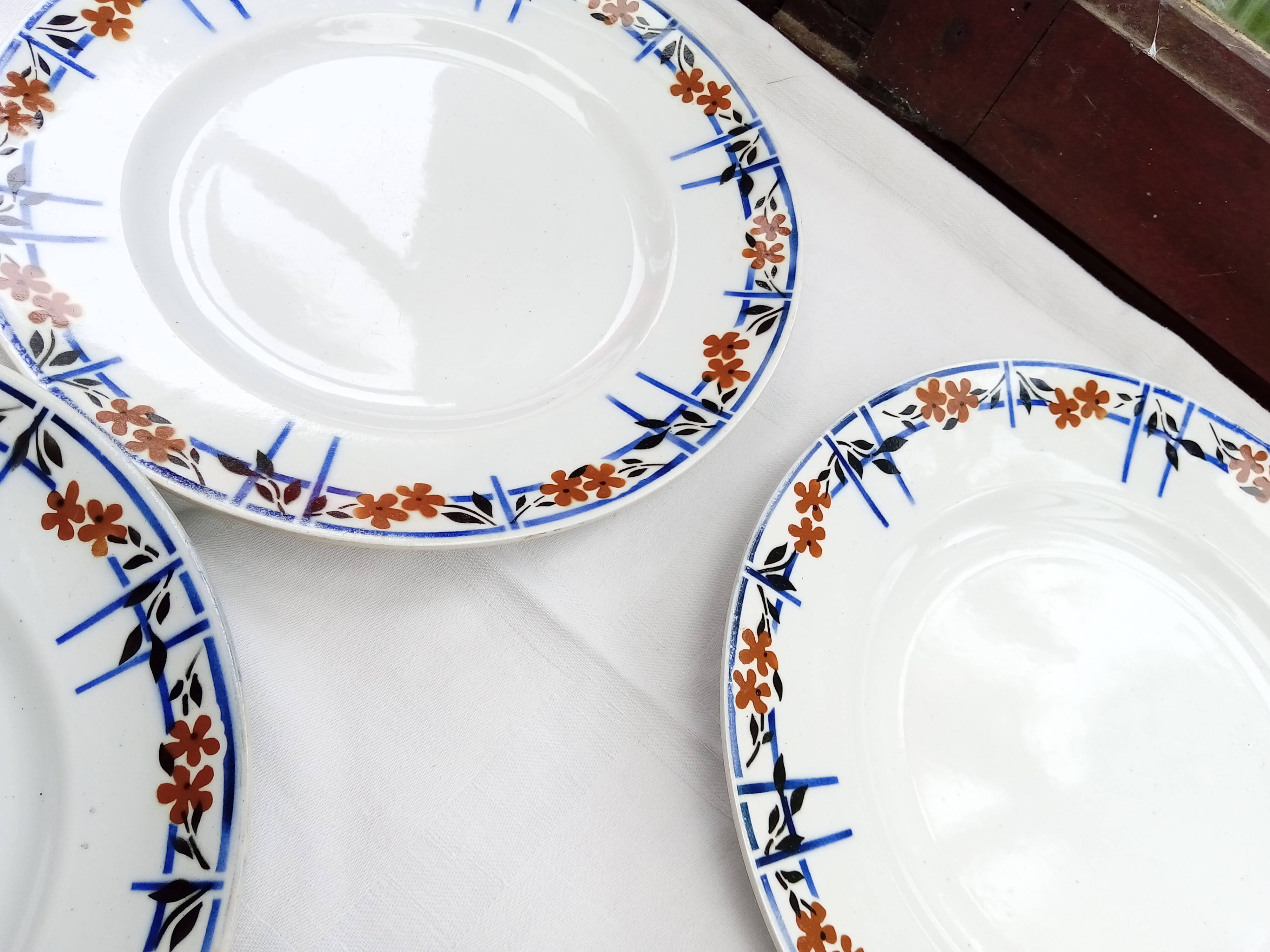 6 old Moulin des loups flat plates