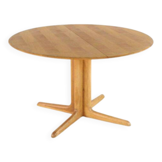 Round 2x extendable oak dining table 'Veerst' - mid century modern japandi