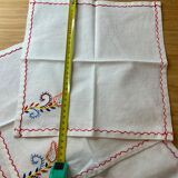 4 embroidered cotton napkins