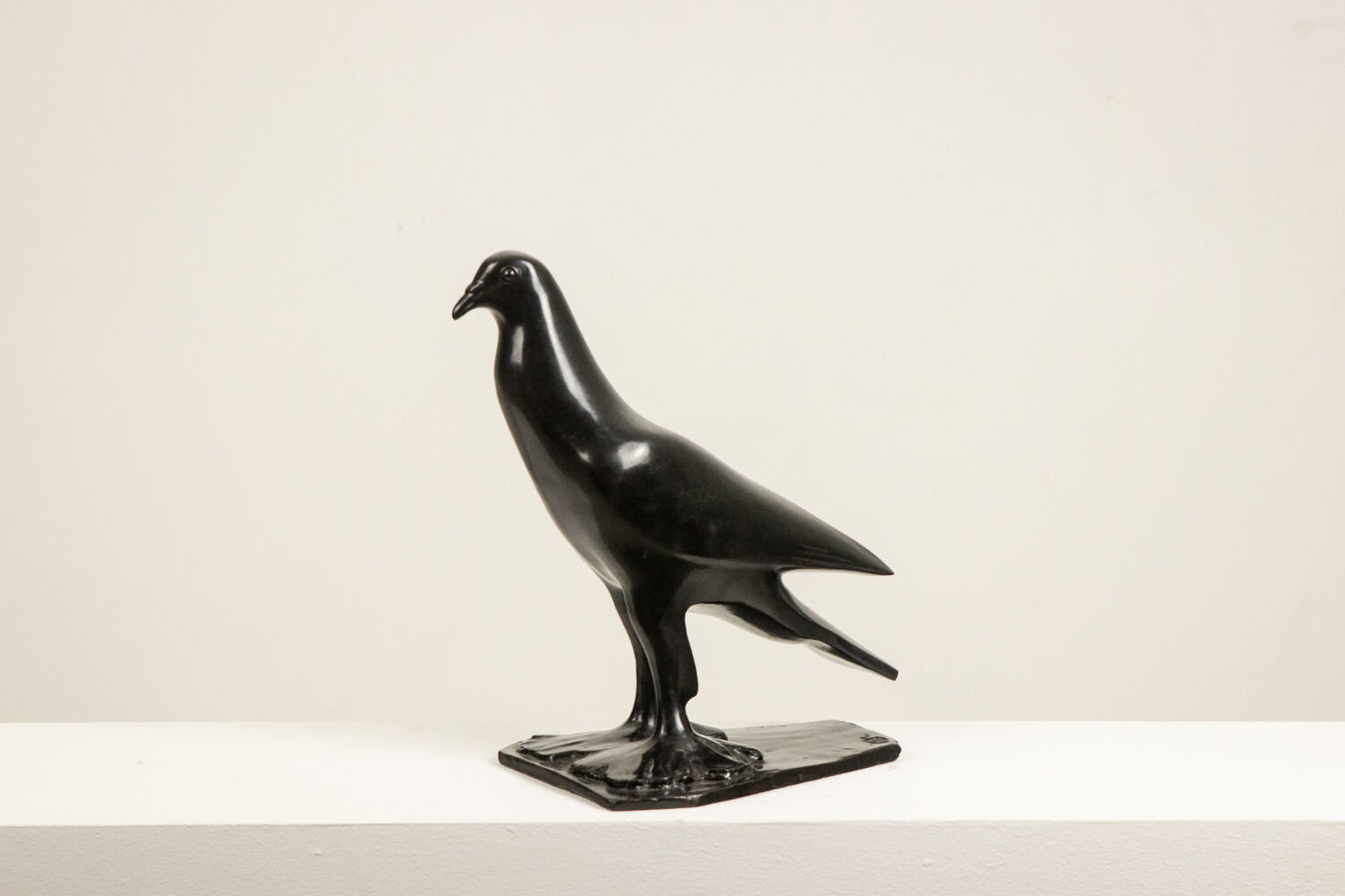 François Pompon, pigeon, bronze sculpture. Edition of 2006.