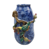 Chinese vase in polychrome glazed terracotta.