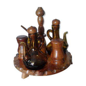 Set of 5 pieces of oil and vinegar in olive and amber glass