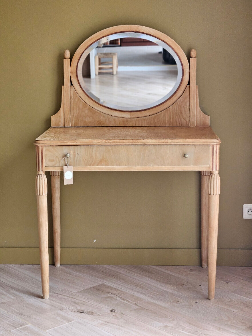 Art Deco marquetry hairdresser renovated | Elise