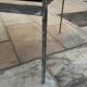 Table basse rectangulaire métal et verre St Gobain bleuté gris 1970