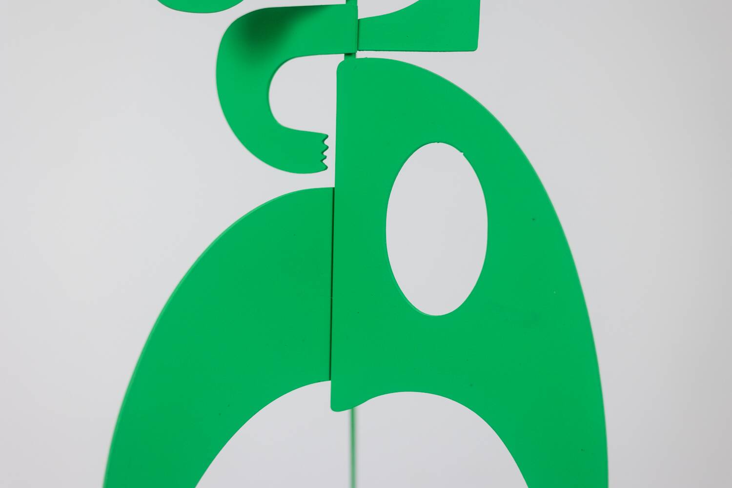 Antonine de Saint Pierre. Green sculpture “The Kiss”. Contemporary.