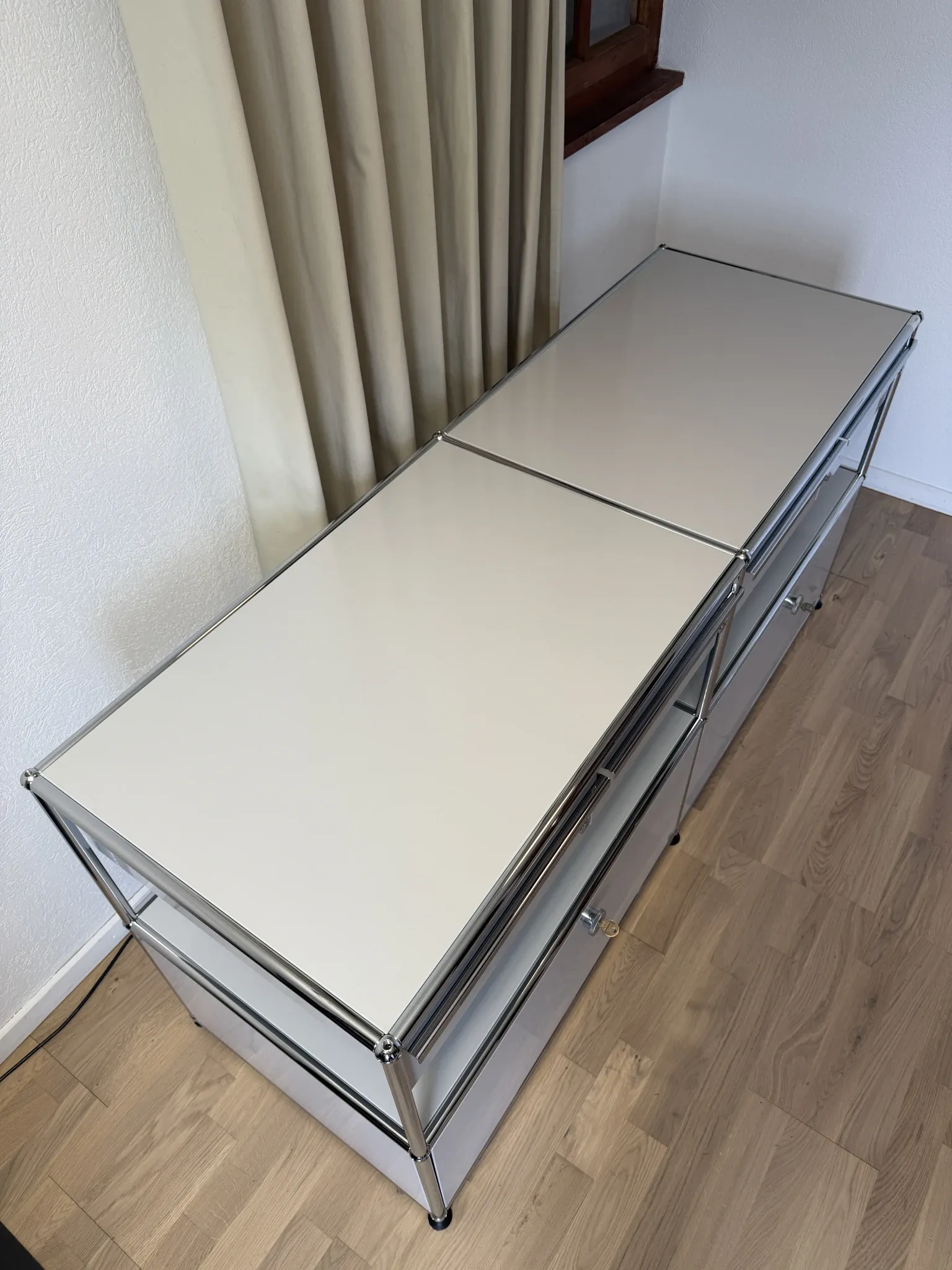 USM Haller Commode in Light Grey