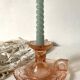 Bougeoir poucier en verre rose