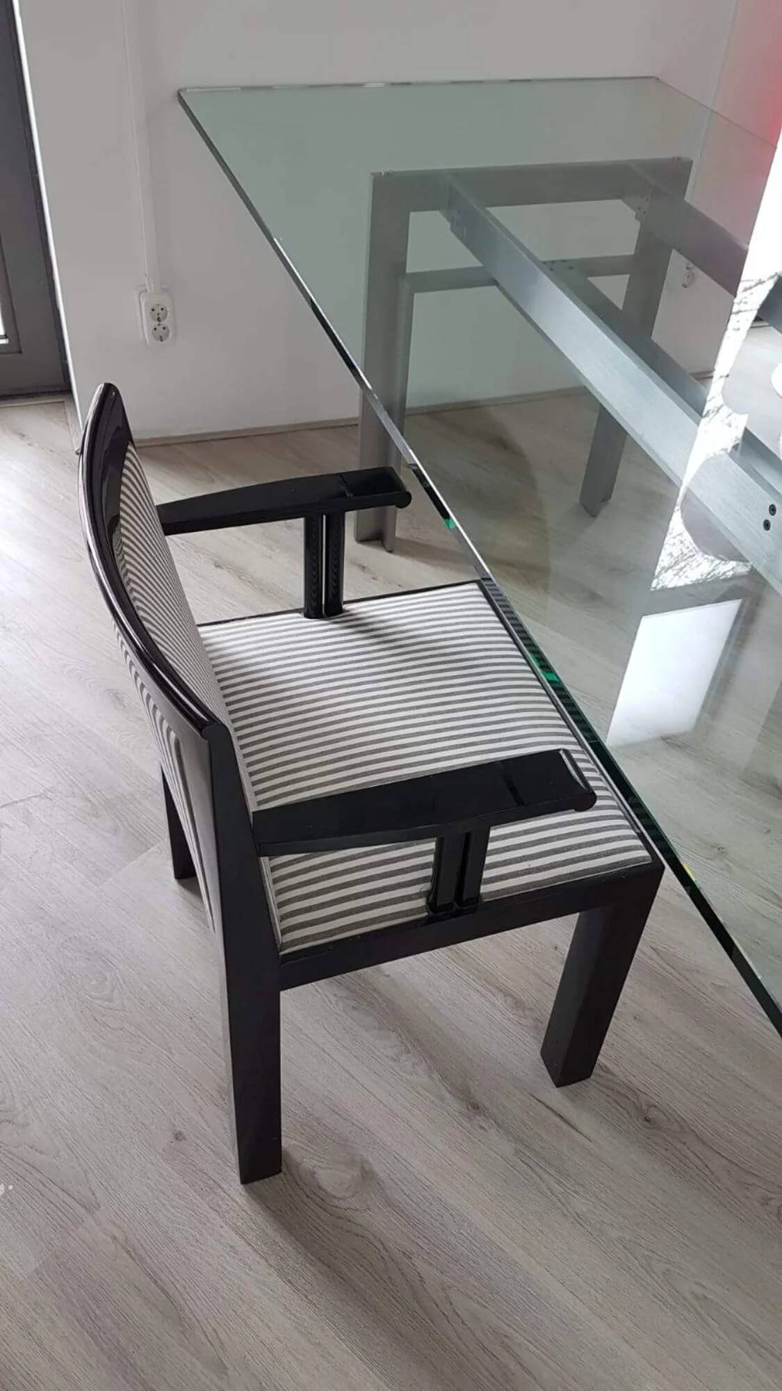 Table à manger en acier brossé avec plateau en verre - Doge - Carlo Scarpa pour Simon - années 1970