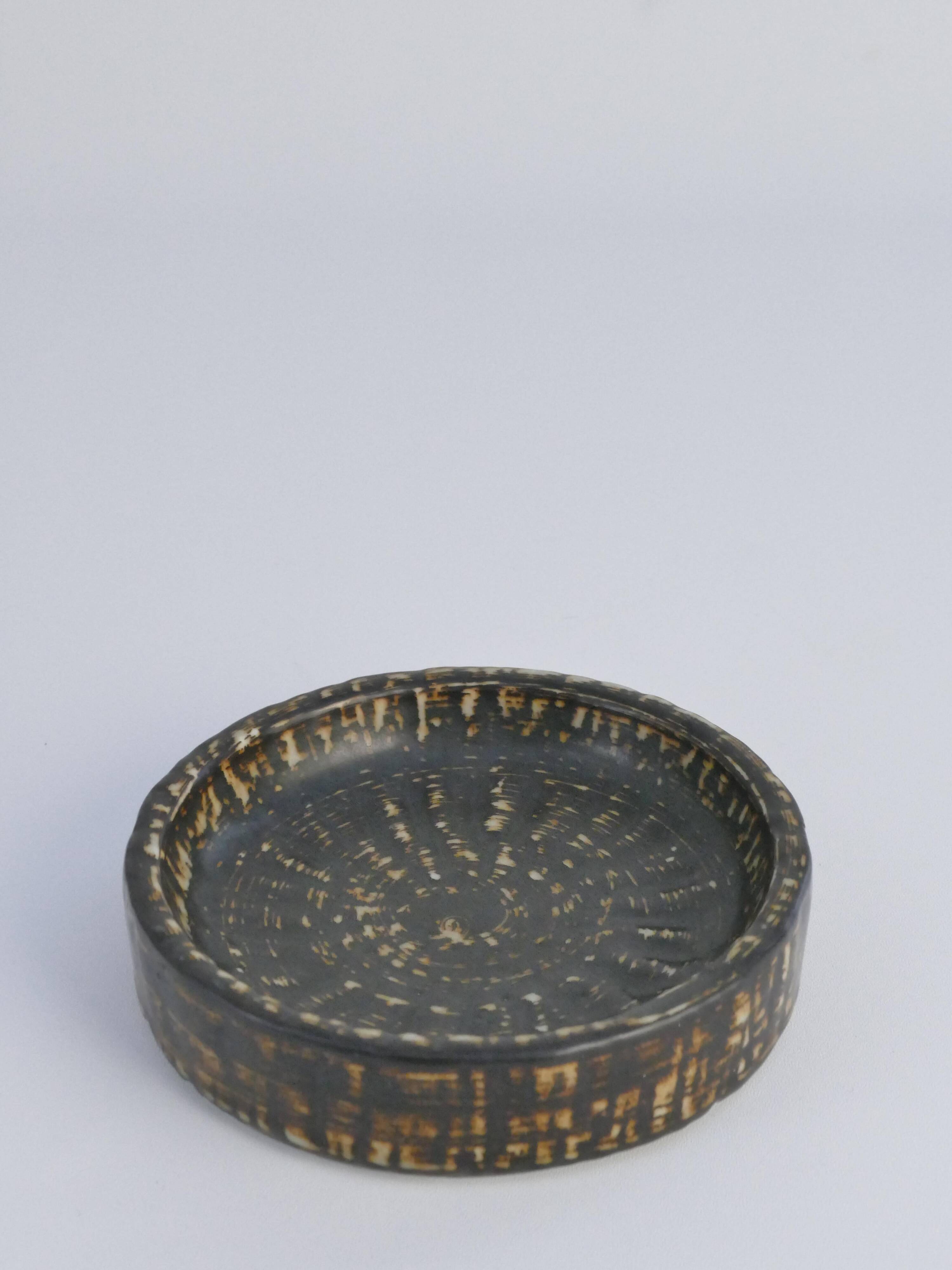 Mid-Century Modern Brown Stoneware Rubus Bowl by Gunnar Nylund for Rörstrand