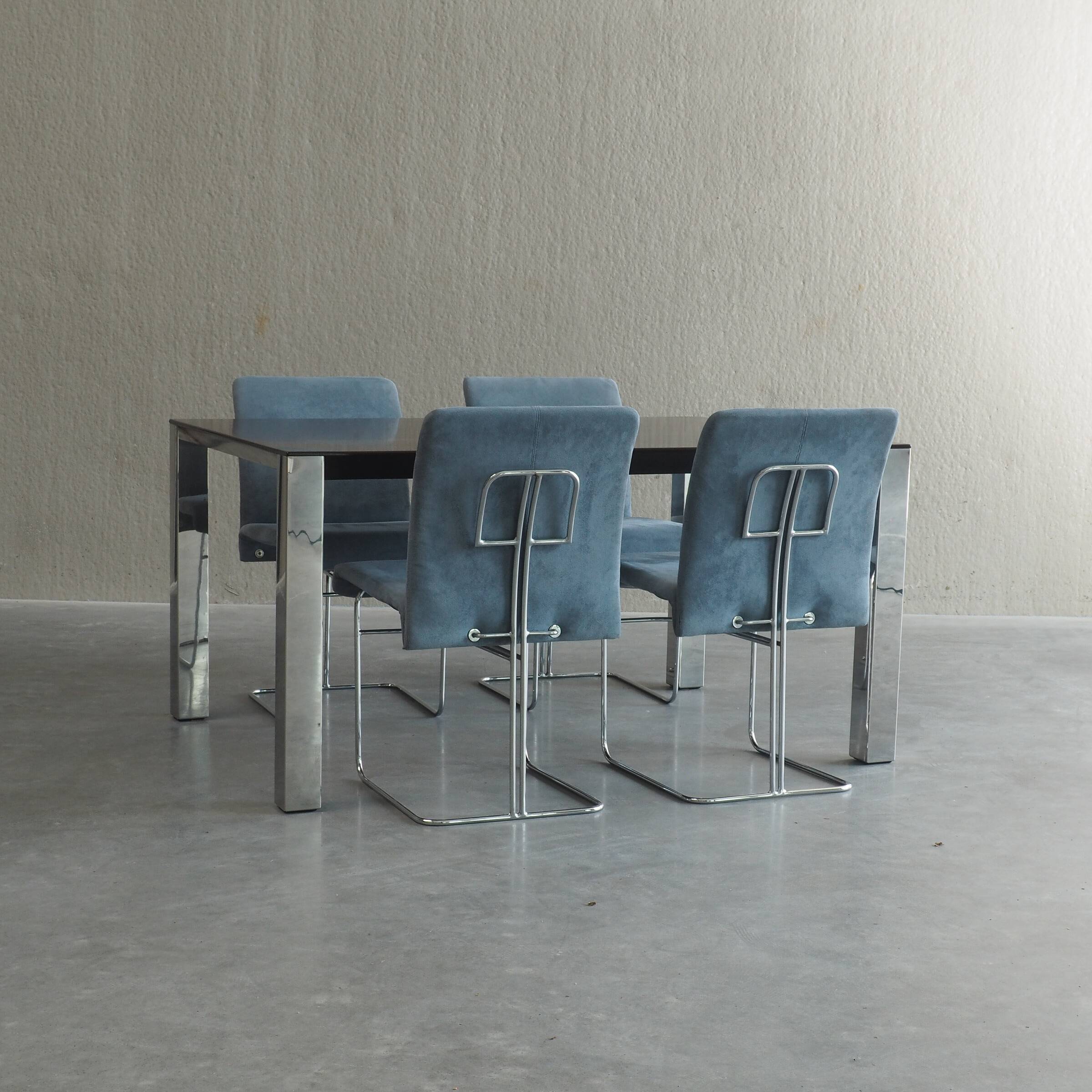 Dining table by Giovanni Offredi for Saporiti