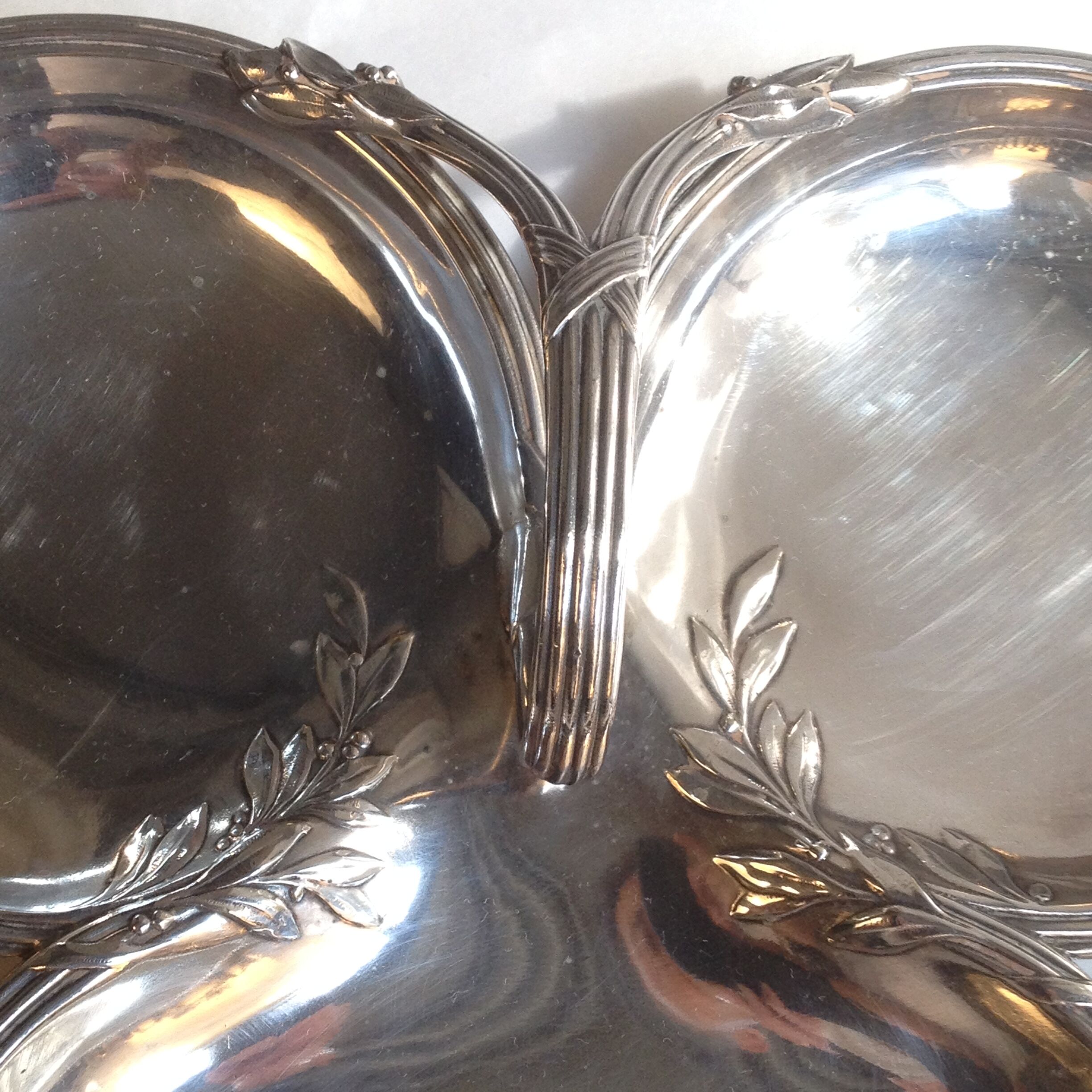 Serving dish in silver metal from the brand Gallia/Christofle