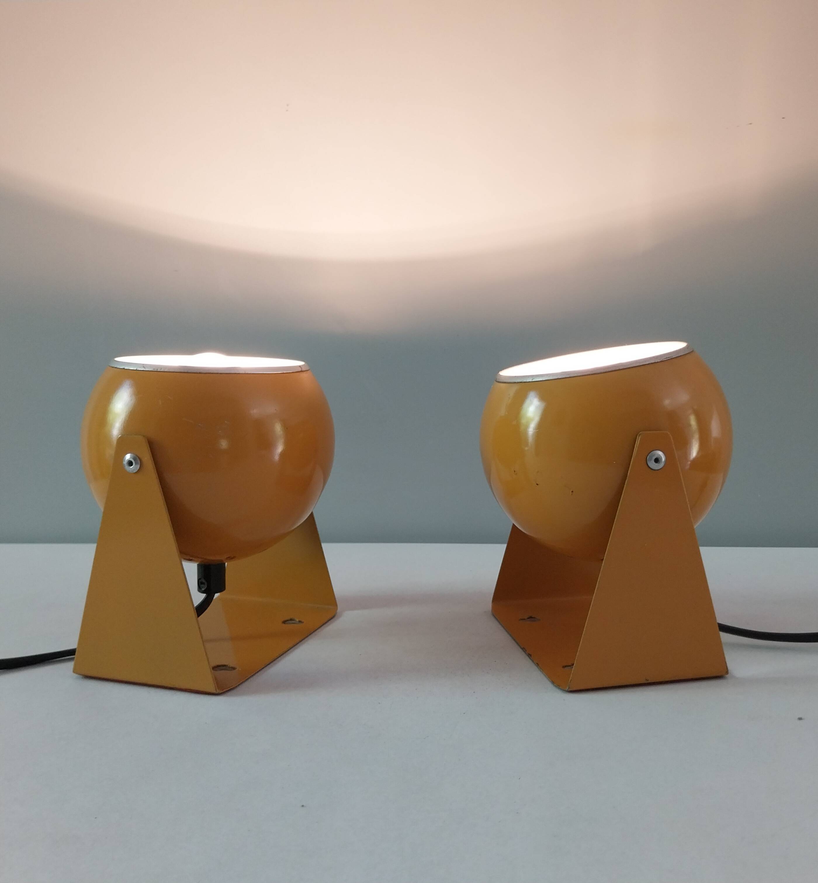 Paire de lampes de table italiennes des années 70.