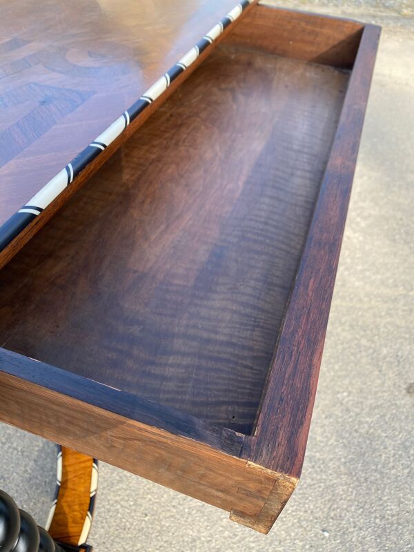 Table de style louis xiii époque XIX ème siècle